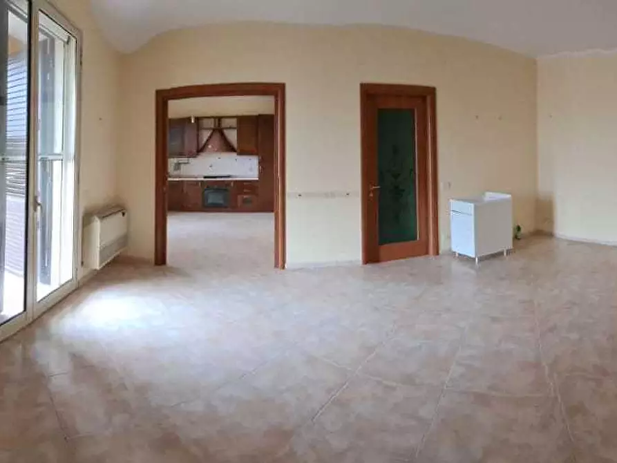 Immagine 5 di Pentalocale in vendita  a Floridia