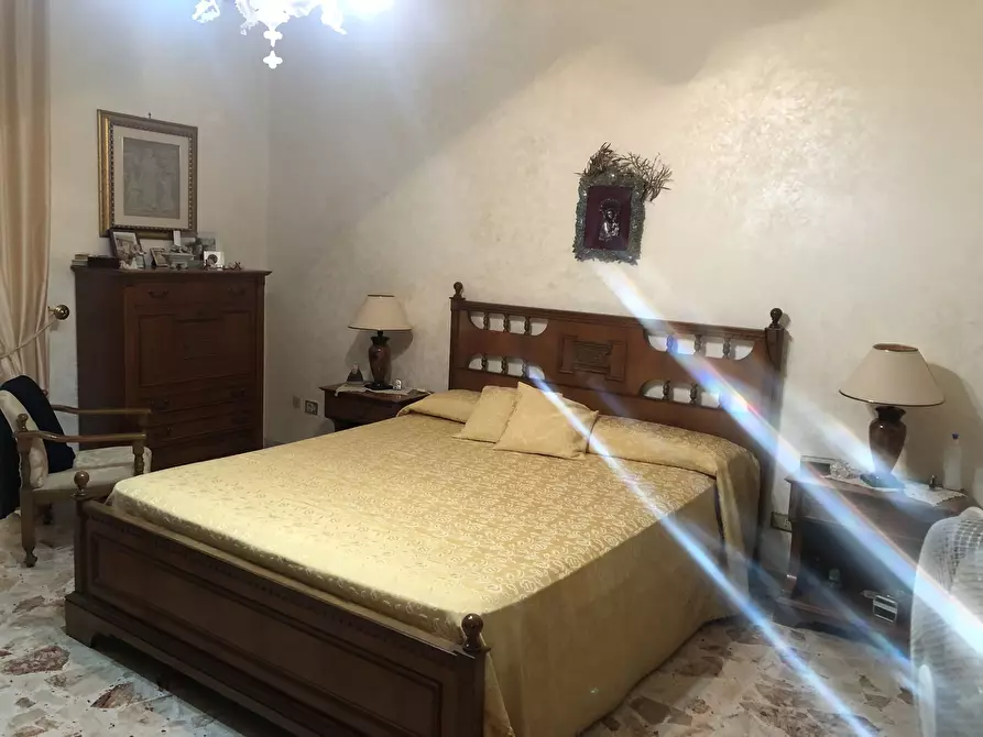 Immagine 15 di Quadrilocale in vendita  in Via Tisia a Siracusa