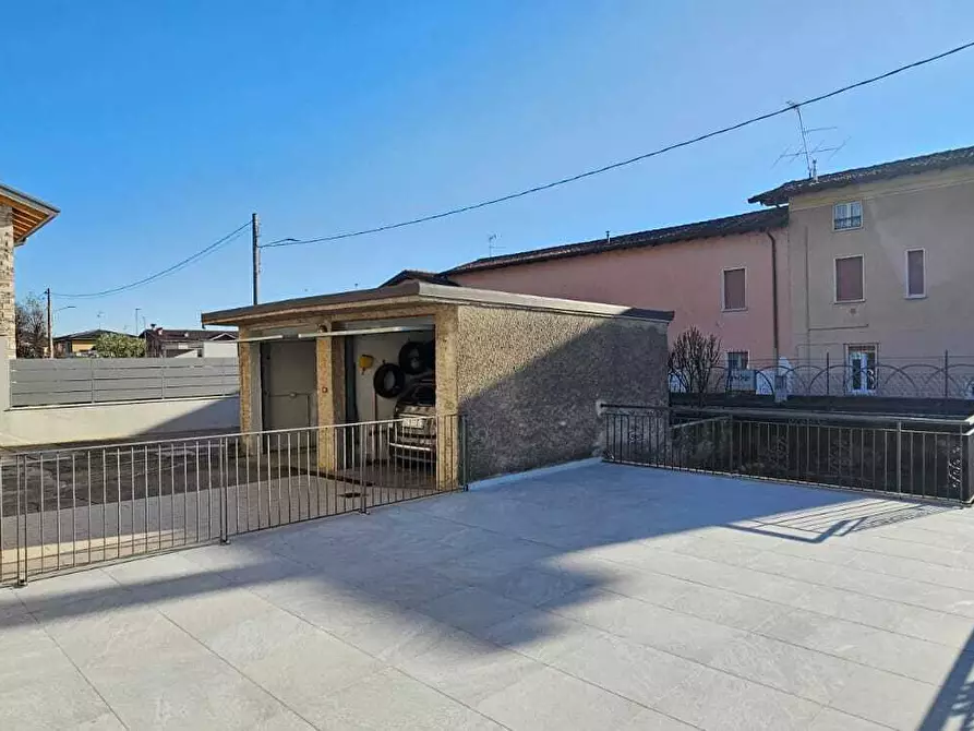 Immagine 9 di Quadrilocale in vendita  a Montirone