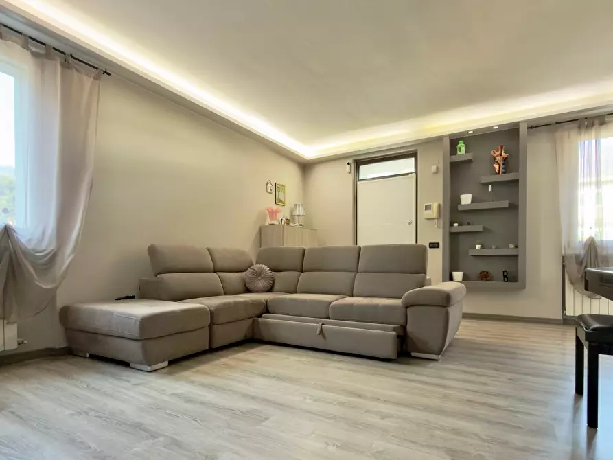 Immagine 3 di Villetta a schiera in vendita  in Via della Fonte a Nave