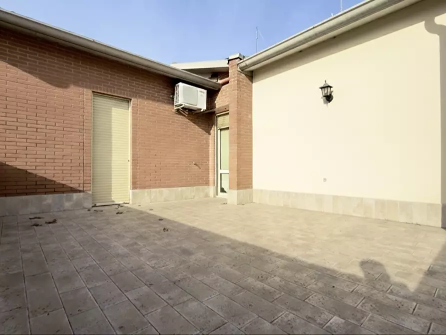 Immagine 4 di Trilocale in vendita  in Via della Cascina Pontevica a Brescia