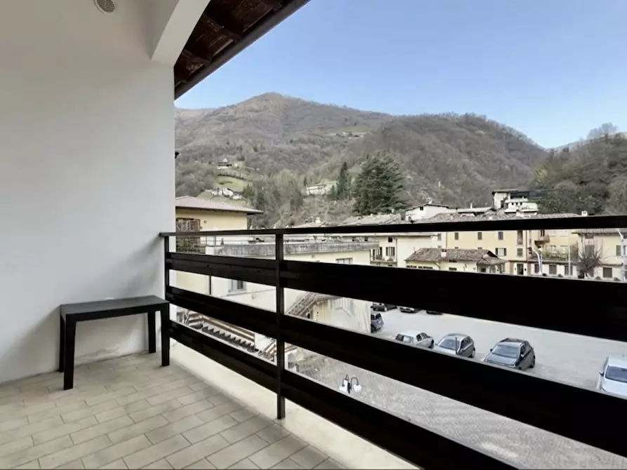 Immagine 11 di Trilocale in vendita  in Via Roma a Gardone Val Trompia