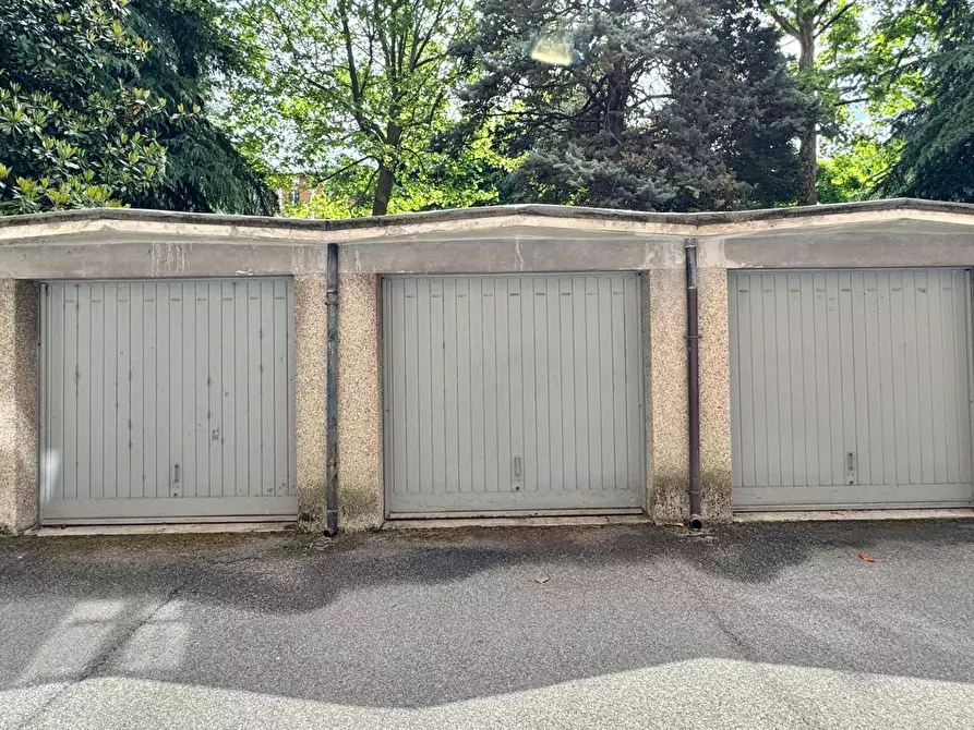 Immagine 11 di Quadrilocale in vendita  in VIA VALOTTI a Brescia