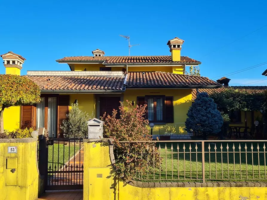 Immagine 1 di Casa indipendente in vendita  in Via Monsignor Bosetti a Chiari