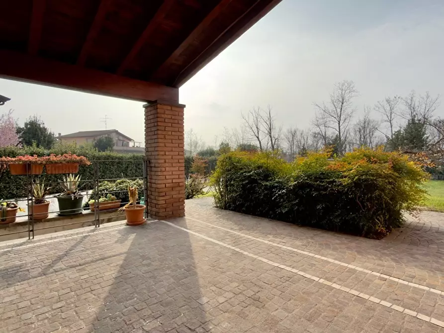 Immagine 8 di Casa indipendente in vendita  in Via Volta Traversa . II 1 a San Zeno Naviglio