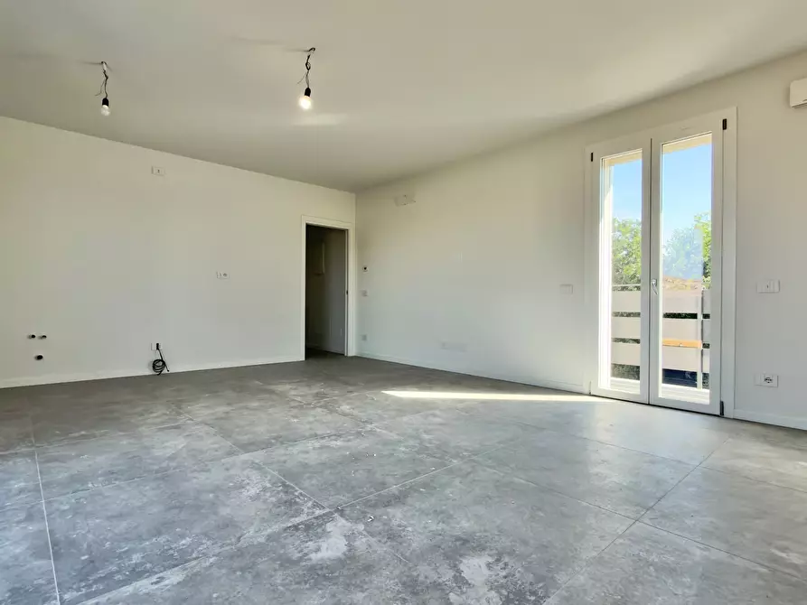 Immagine 4 di Trilocale in vendita  in VIA MATTEI a Nuvolera