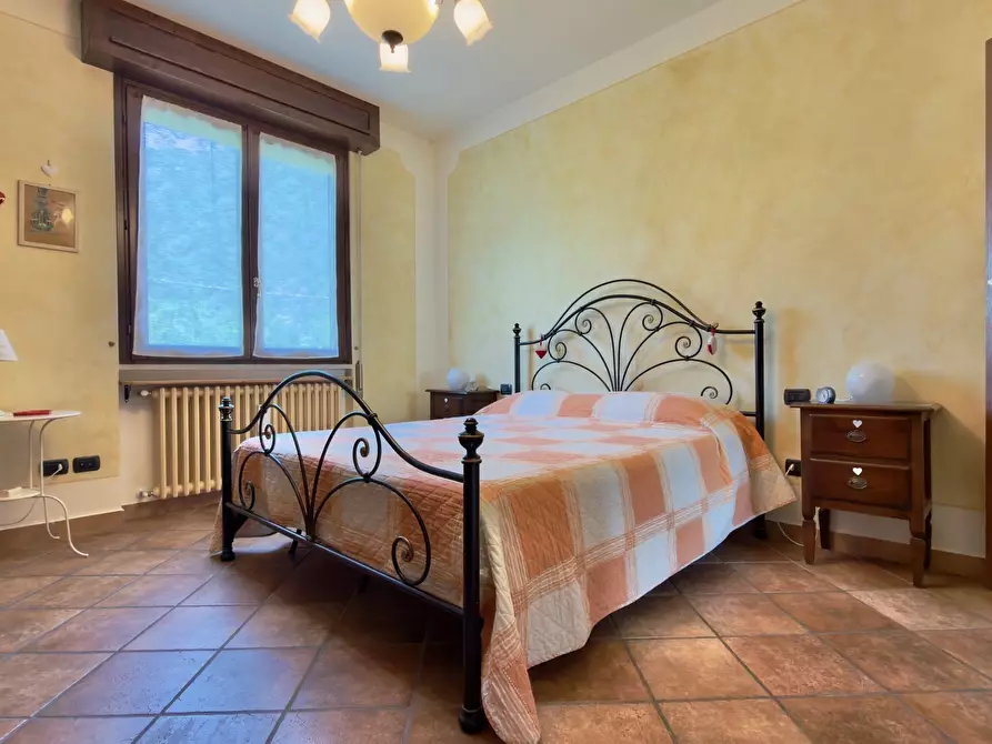 Immagine 12 di Quadrilocale in vendita  a Nave
