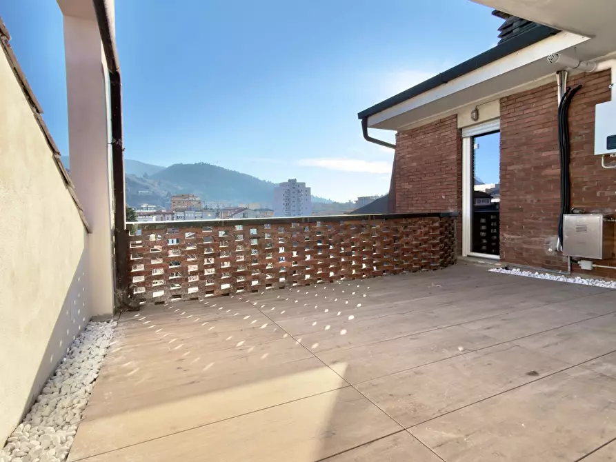 Immagine 14 di Quadrilocale in vendita  in Via Rossetti a Brescia