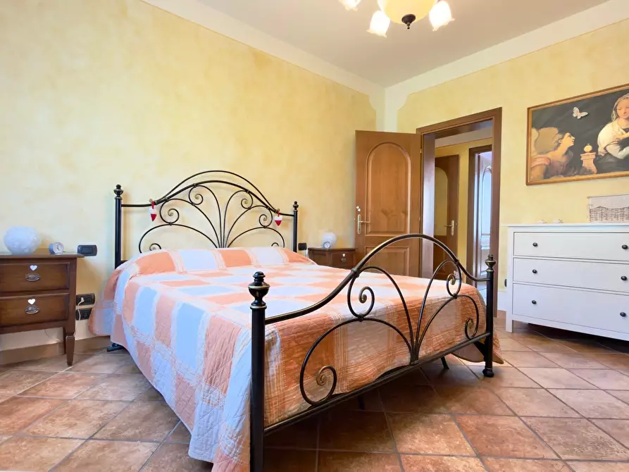 Immagine 13 di Quadrilocale in vendita  a Nave