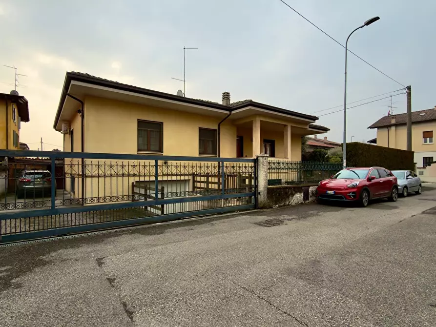 Immagine 18 di Casa indipendente in vendita  in Via I Maggio a Castegnato