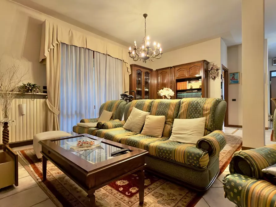 Immagine 8 di Casa indipendente in vendita  in Via I Maggio a Castegnato