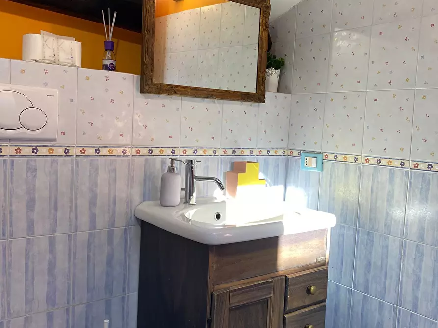 Immagine 27 di Mansarda in affitto  in Via Castelfidardo a Roma