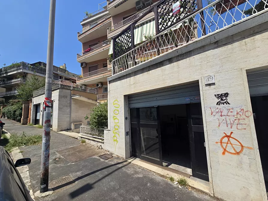 Immagine 1 di Garage in affitto  in Viale Carnaro 49 a Roma