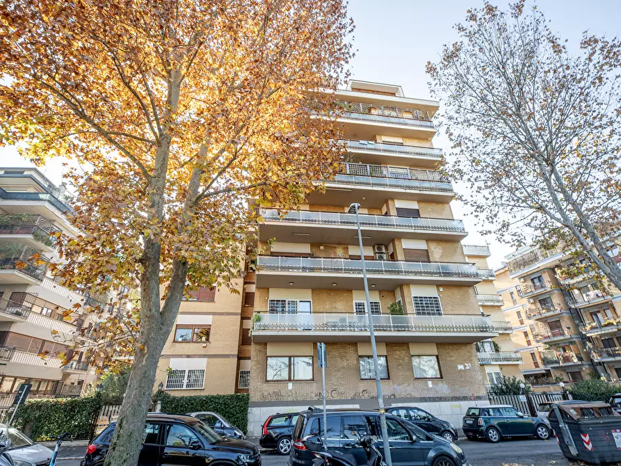 Immagine 29 di Trilocale in vendita  in Via Pietro Mascagni a Roma