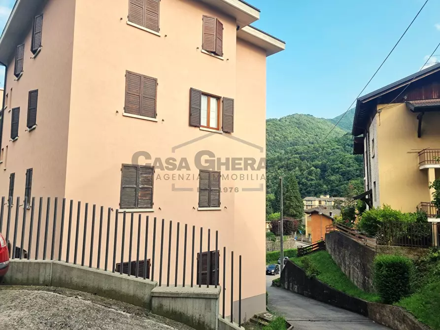 Immagine 8 di Quadrilocale in vendita  in Via al Quadrel 18 18 a Zogno