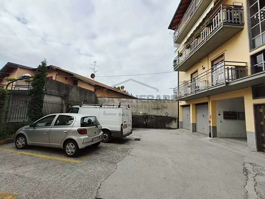 Immagine 22 di Trilocale in vendita  in Via Cesare Baldi 8 a Almenno San Salvatore