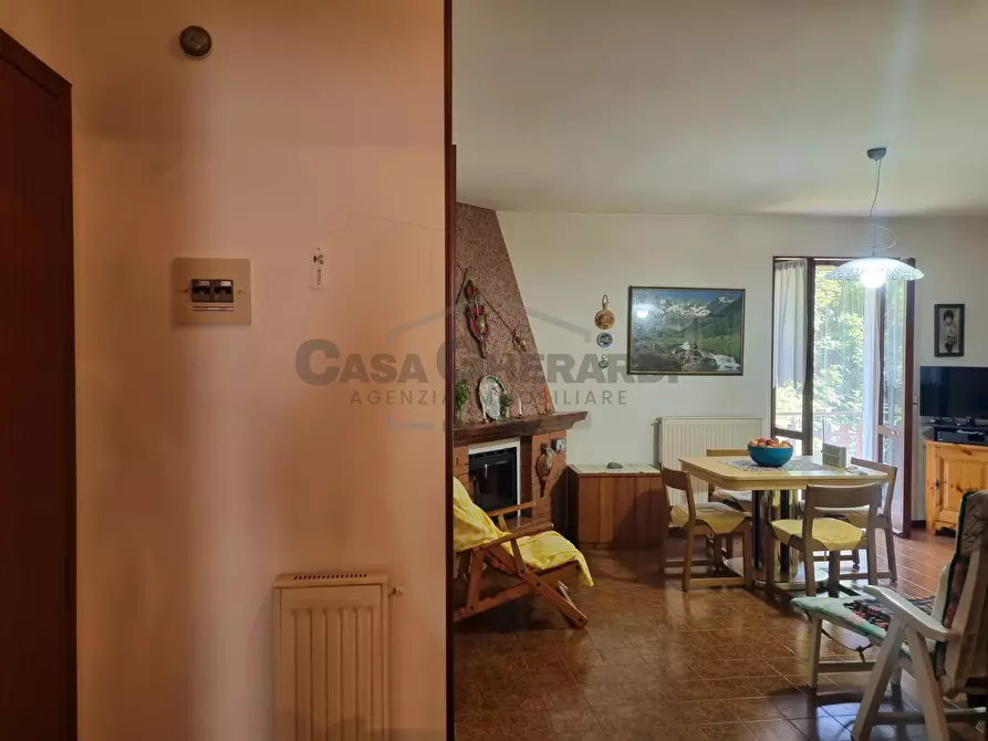 Immagine 9 di Trilocale in vendita  in Via Centro 4 a Zogno