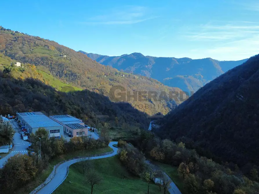 Immagine 27 di Rustico / casale in vendita  a Val Brembilla