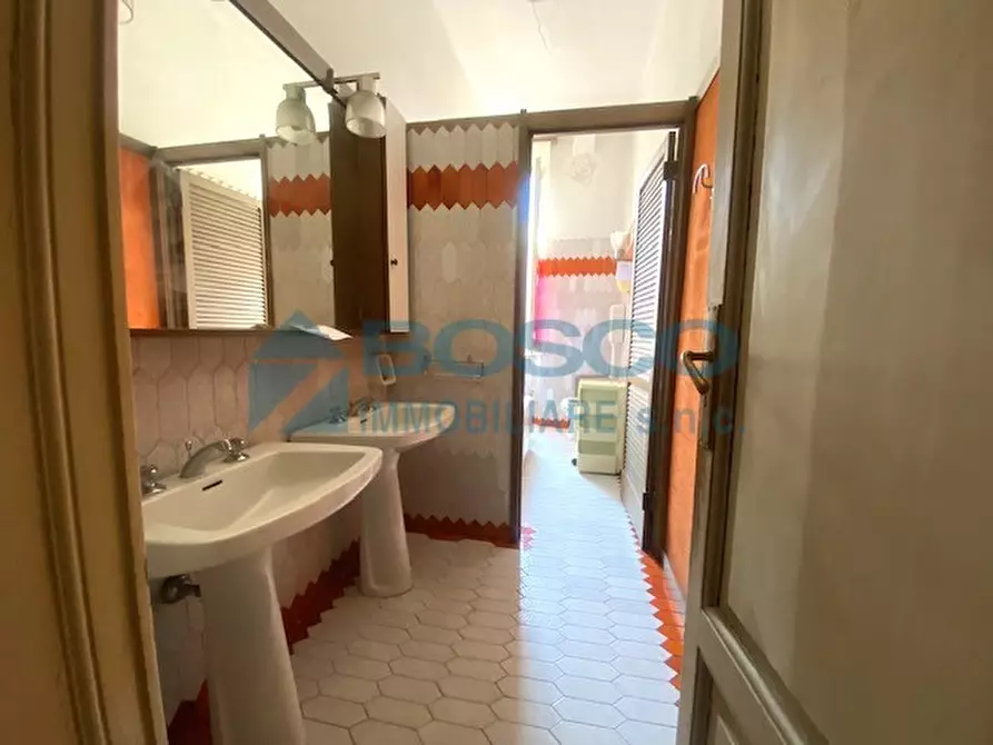 Immagine 17 di Pentalocale in vendita  in Viale Italia 25 a La Spezia