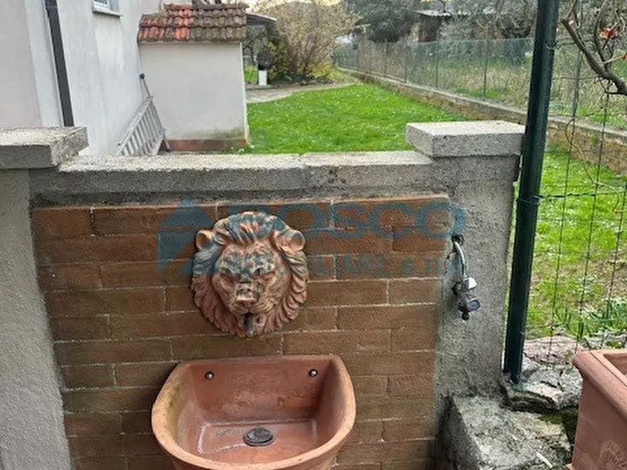 Immagine 24 di Casa bifamiliare in vendita  in Via Canale a Castelnuovo Magra