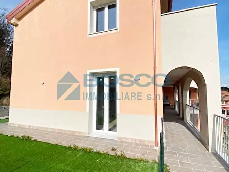 Immagine 5 di Bilocale in vendita  a Beverino