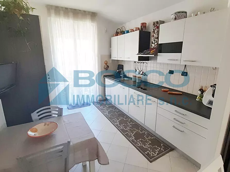 Immagine 4 di Pentalocale in vendita  in Via Sarzana a La Spezia