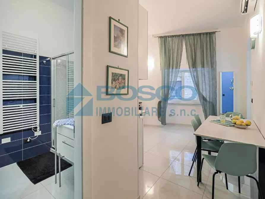 Immagine 14 di Pentalocale in vendita  in Piazza Giuseppe Garibaldi a La Spezia