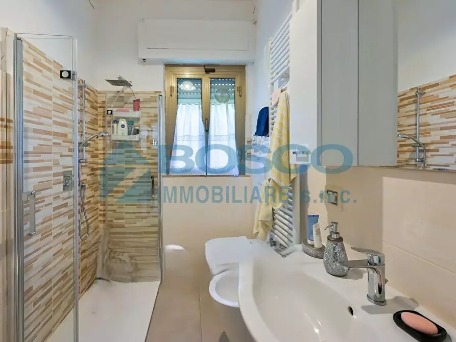 Immagine 11 di Porzione di casa in vendita  in Borgo Mitiliano 97 a Vezzano Ligure