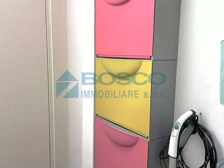 Immagine 11 di Quadrilocale in vendita  in Viale S. Bartolomeo a La Spezia