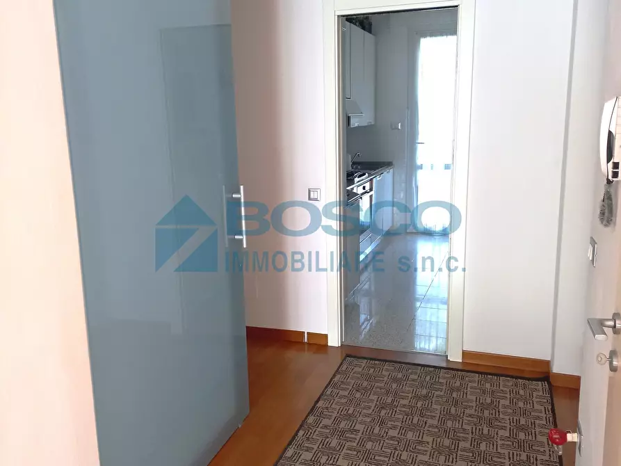 Immagine 11 di Pentalocale in vendita  in via Doninzetti a La Spezia