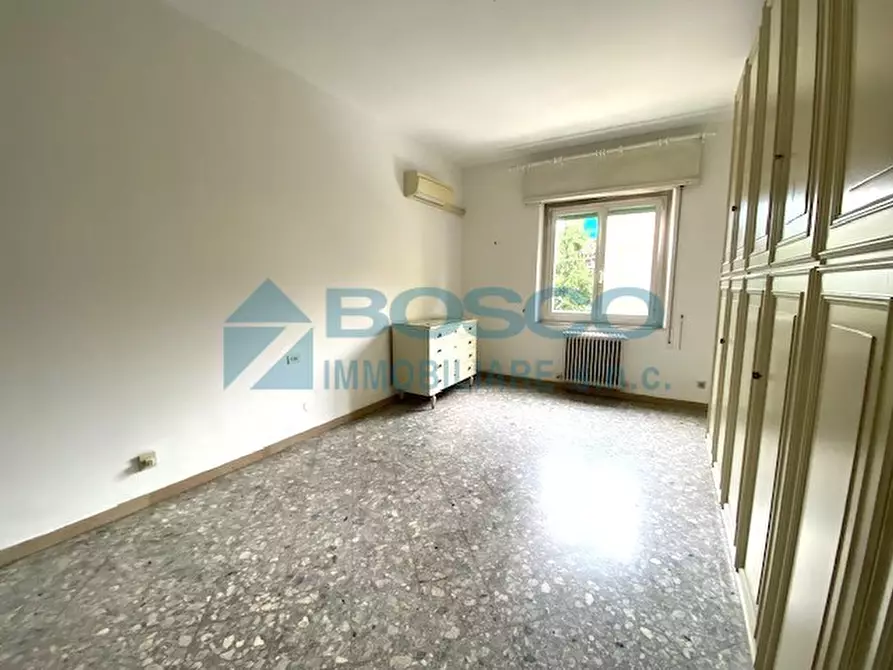 Immagine 13 di Pentalocale in vendita  in via Fiume 186 a La Spezia