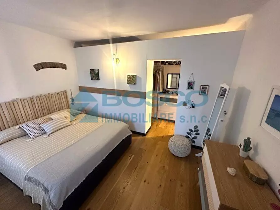 Immagine 30 di Casa bifamiliare in vendita  in Via Canale a Castelnuovo Magra