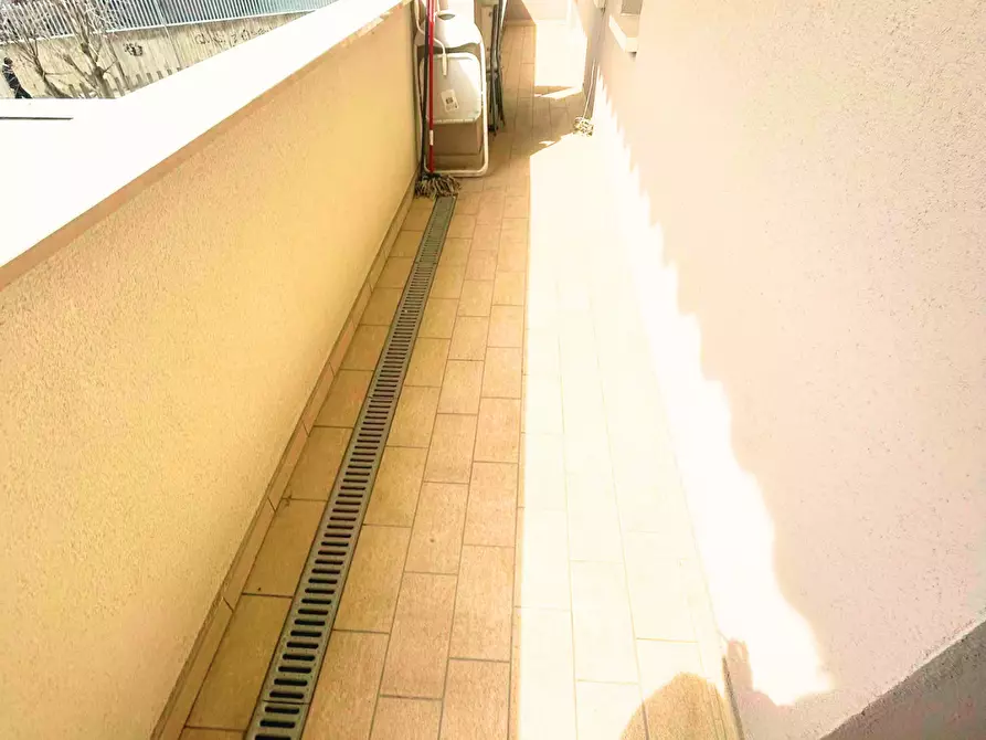 Immagine 11 di Quadrilocale in affitto  a Pescara