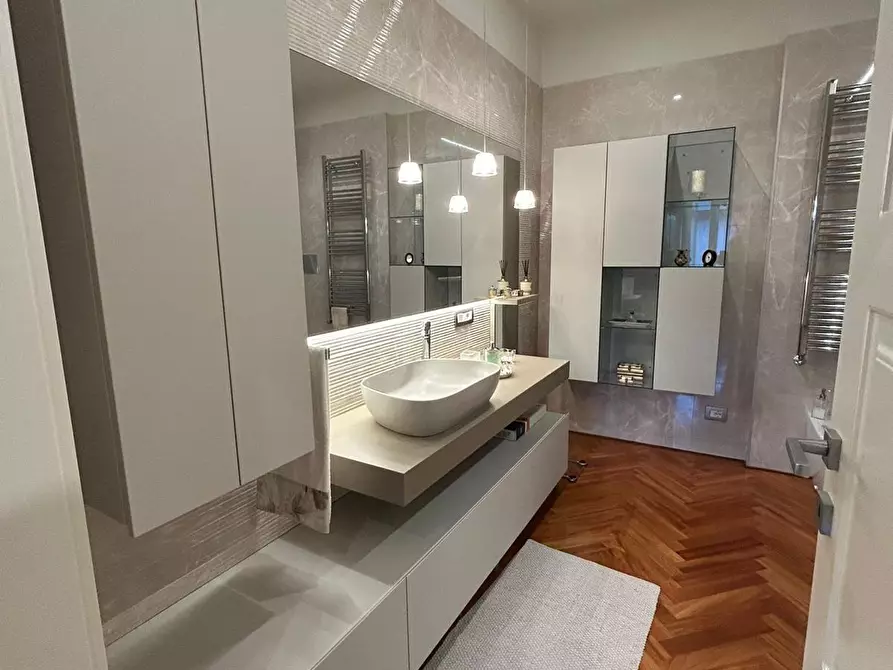 Immagine 21 di Trilocale in vendita  a Pescara