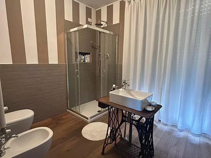 Immagine 10 di Trilocale in affitto  a Pescara