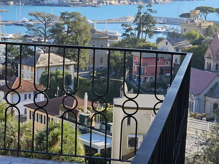 Immagine 18 di Attico in vendita  a Rapallo