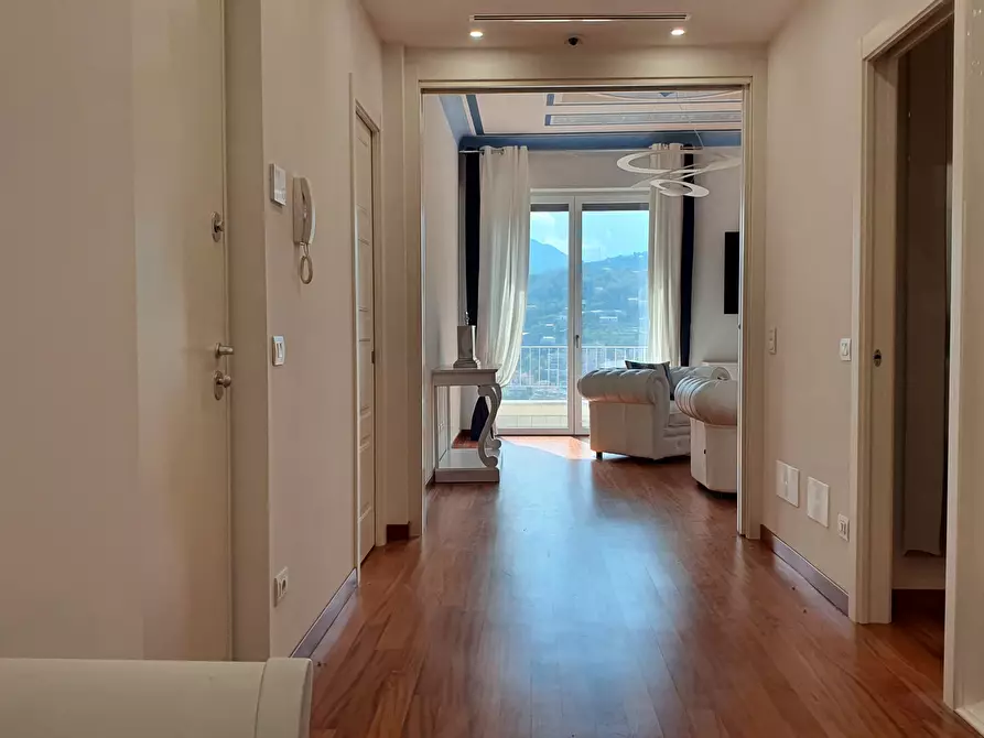 Immagine 30 di Attico in vendita  a Rapallo