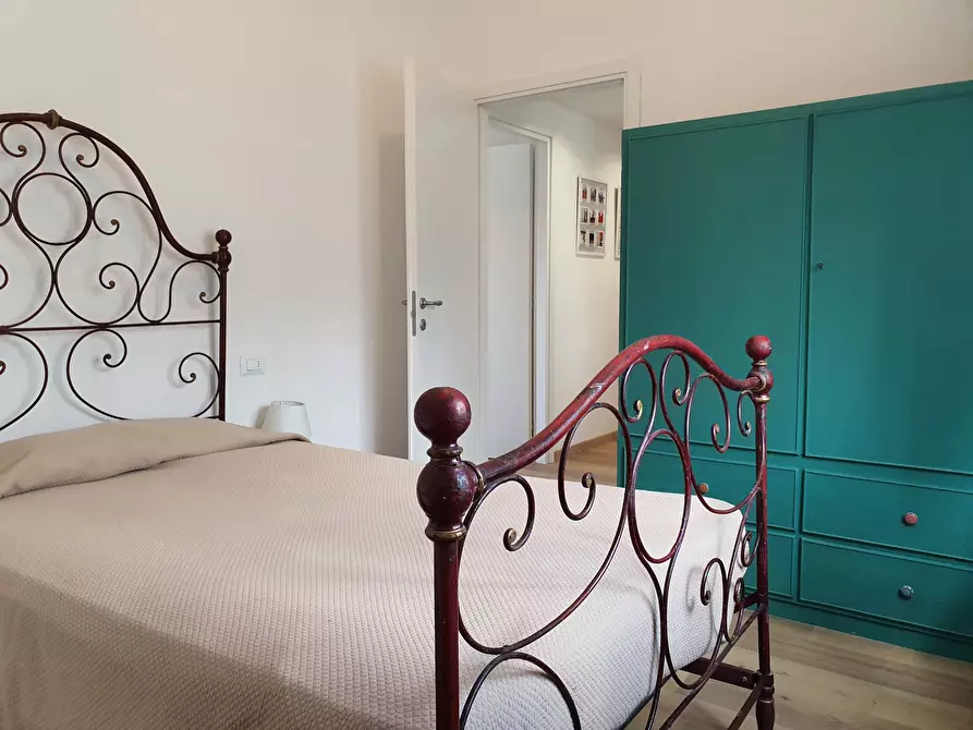 Immagine 9 di Trilocale in vendita  a Rapallo