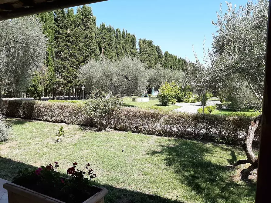Immagine 9 di Palazzo in vendita  in Via Prato della Corte 12 a Fiano Romano