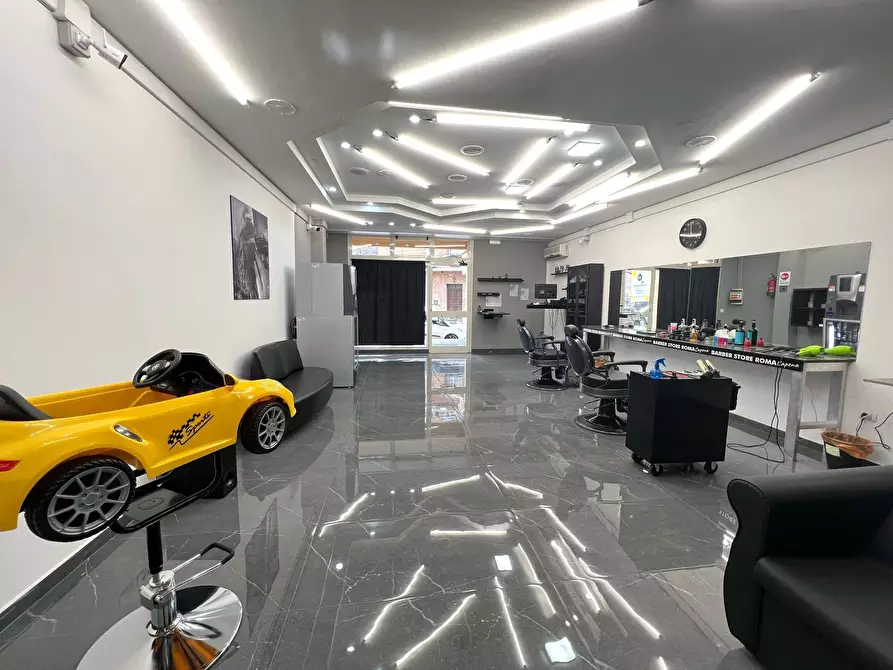 Immagine 5 di Attività commerciale in vendita  in Via Provinciale Capena 31 a Capena