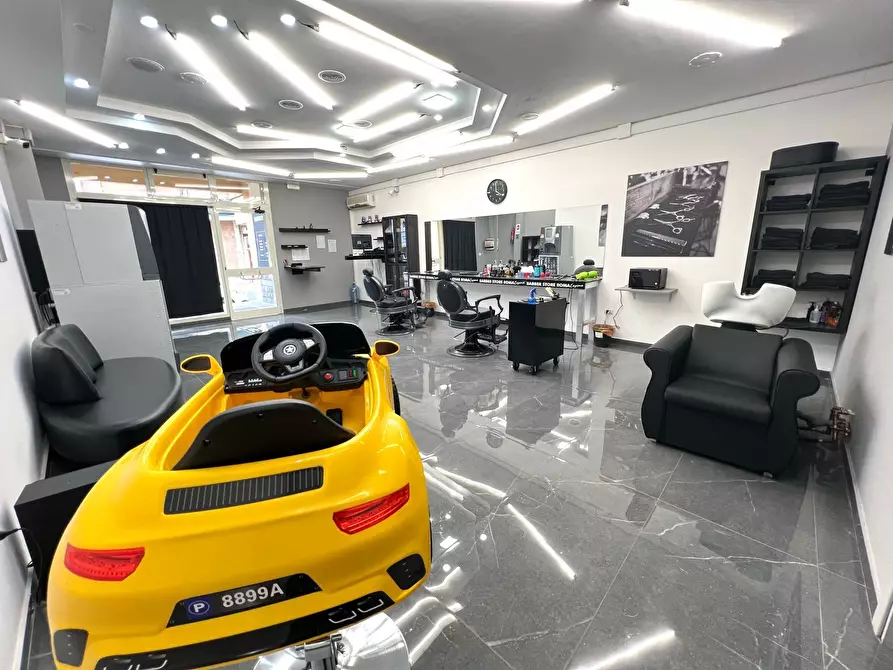 Immagine 8 di Attività commerciale in vendita  in Via Provinciale Capena 31 a Capena