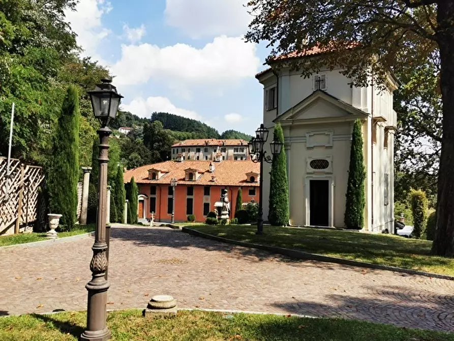 Immagine 2 di Villa in vendita  a Moncalieri