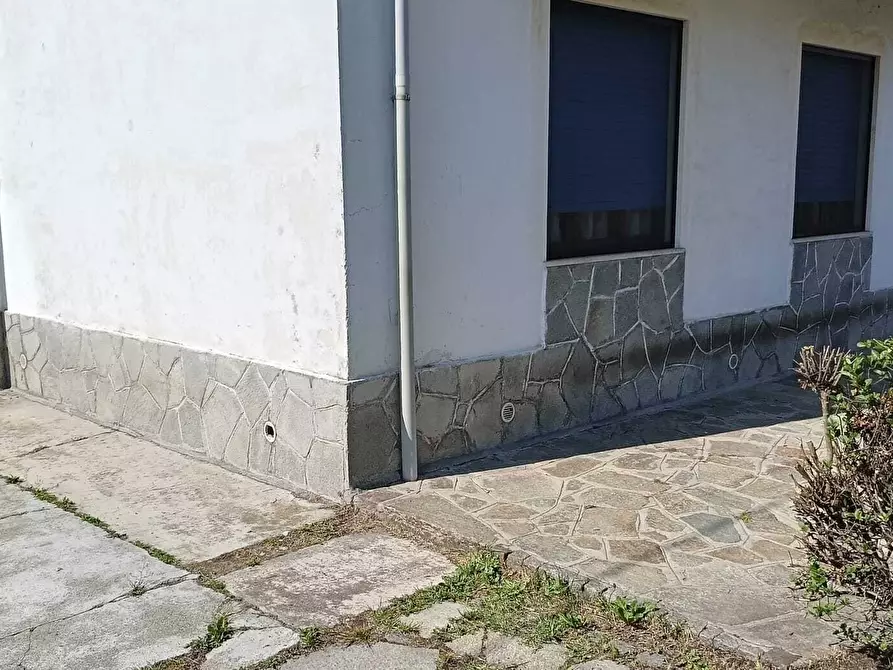Immagine 7 di Quadrilocale in vendita  in Via Fornaci 66 a Settimo Torinese