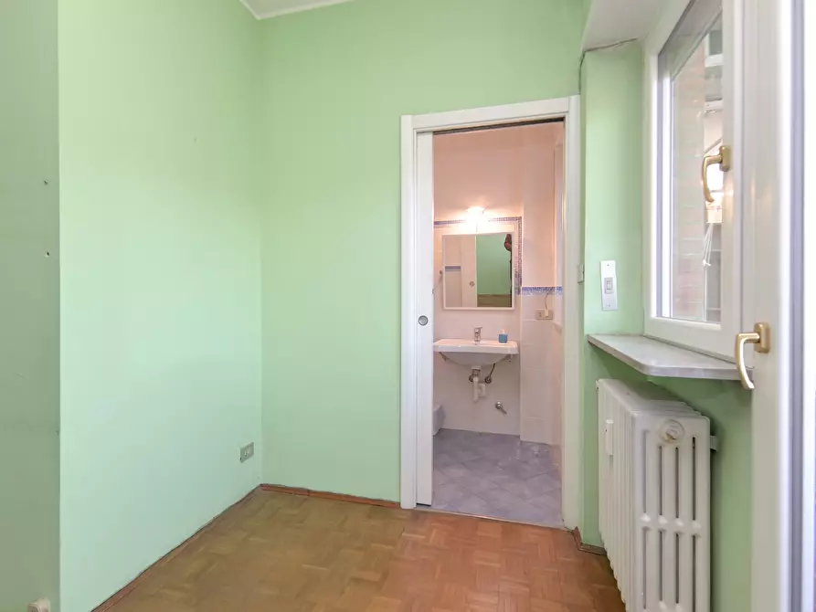 Immagine 20 di Quadrilocale in vendita  in Via Buenos Aires a Torino