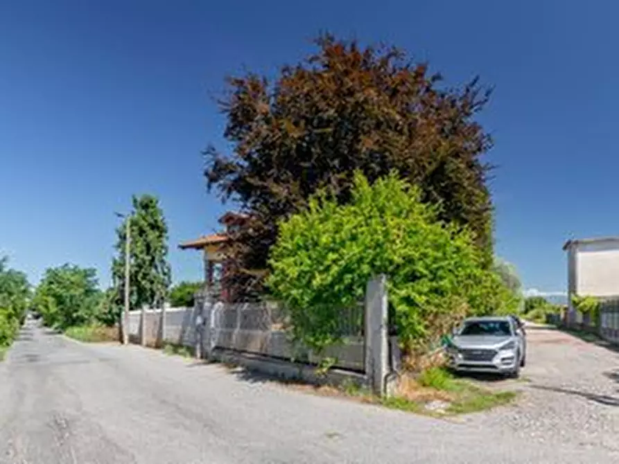 Immagine 37 di Casa indipendente in vendita  in Frazione Mezzi Po 10 TER a Settimo Torinese