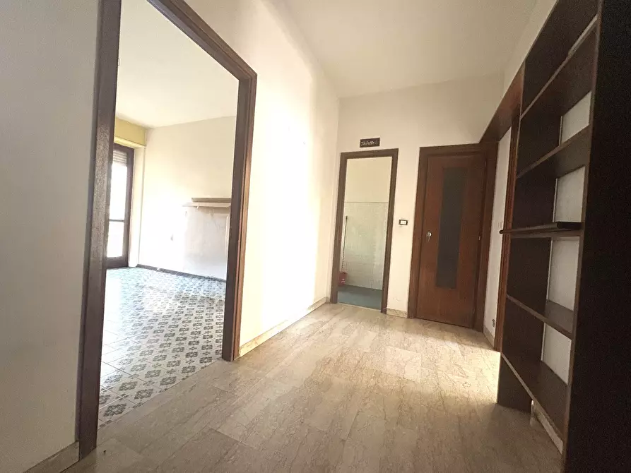 Immagine 20 di Trilocale in vendita  in Via Barletta 158 a Torino