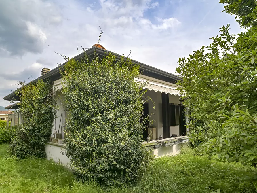 Immagine 17 di Villa in vendita  in Via Loreto 86 a Lanzo Torinese