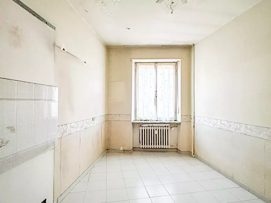 Immagine 3 di Bilocale in vendita  in Piazza Generale Carlo di Robilant 8 a Torino