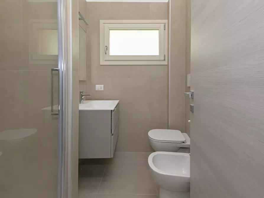 Immagine 13 di Bilocale in affitto  in Strada del Fioccardo 4 a Torino