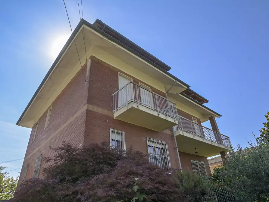 Immagine 8 di Casa bifamiliare in vendita  in Via Settimo 80 a Leini
